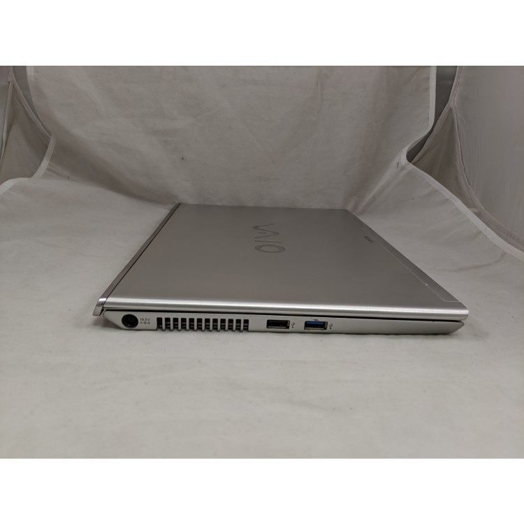 Refurbished Sony Core i3-3217U 4GB 500GB 13.3 Inch Windows 10 Laptop