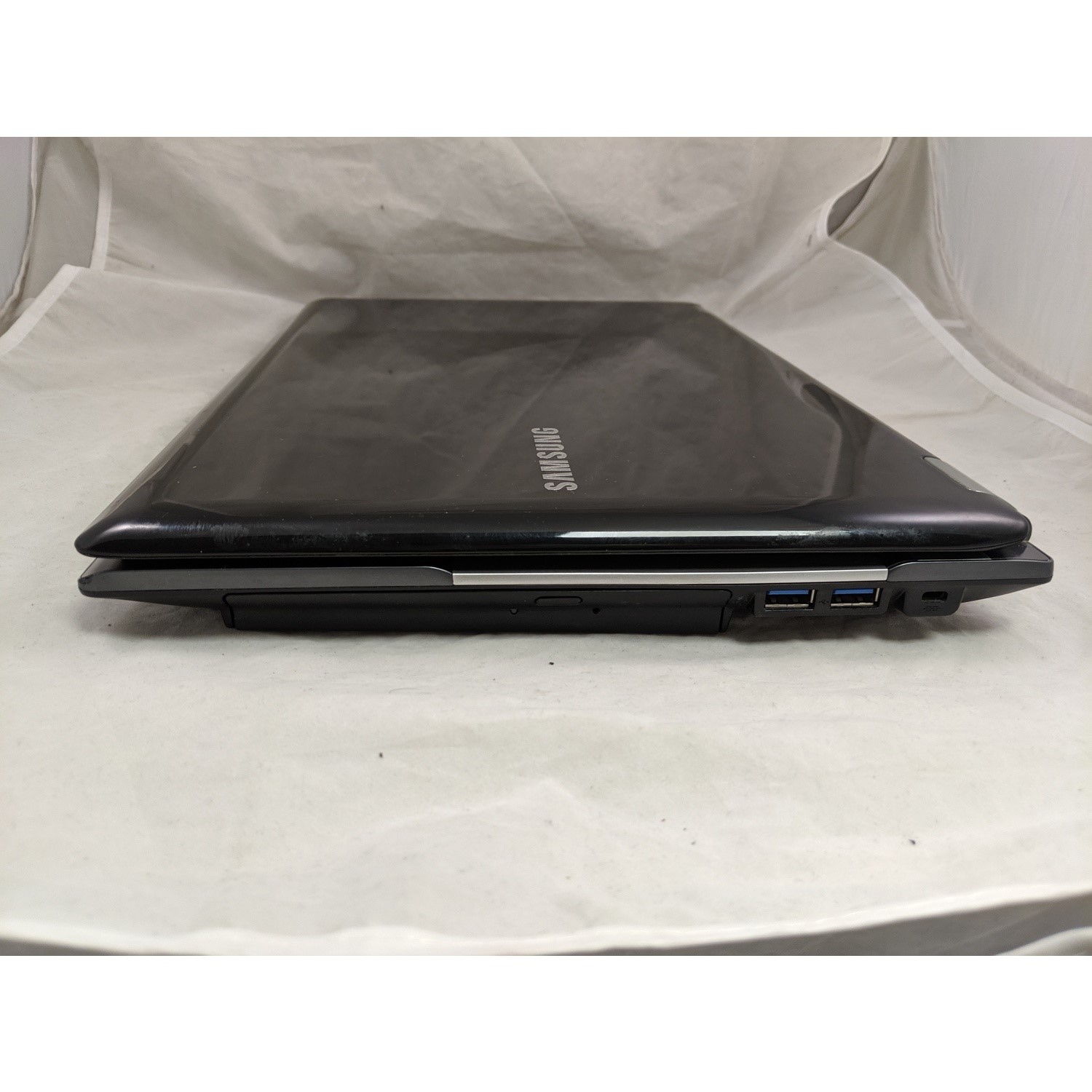 Refurbished Samsung RF511 Core i5 2450M 8GB 1TB DVD RW 15.6 Inch ...