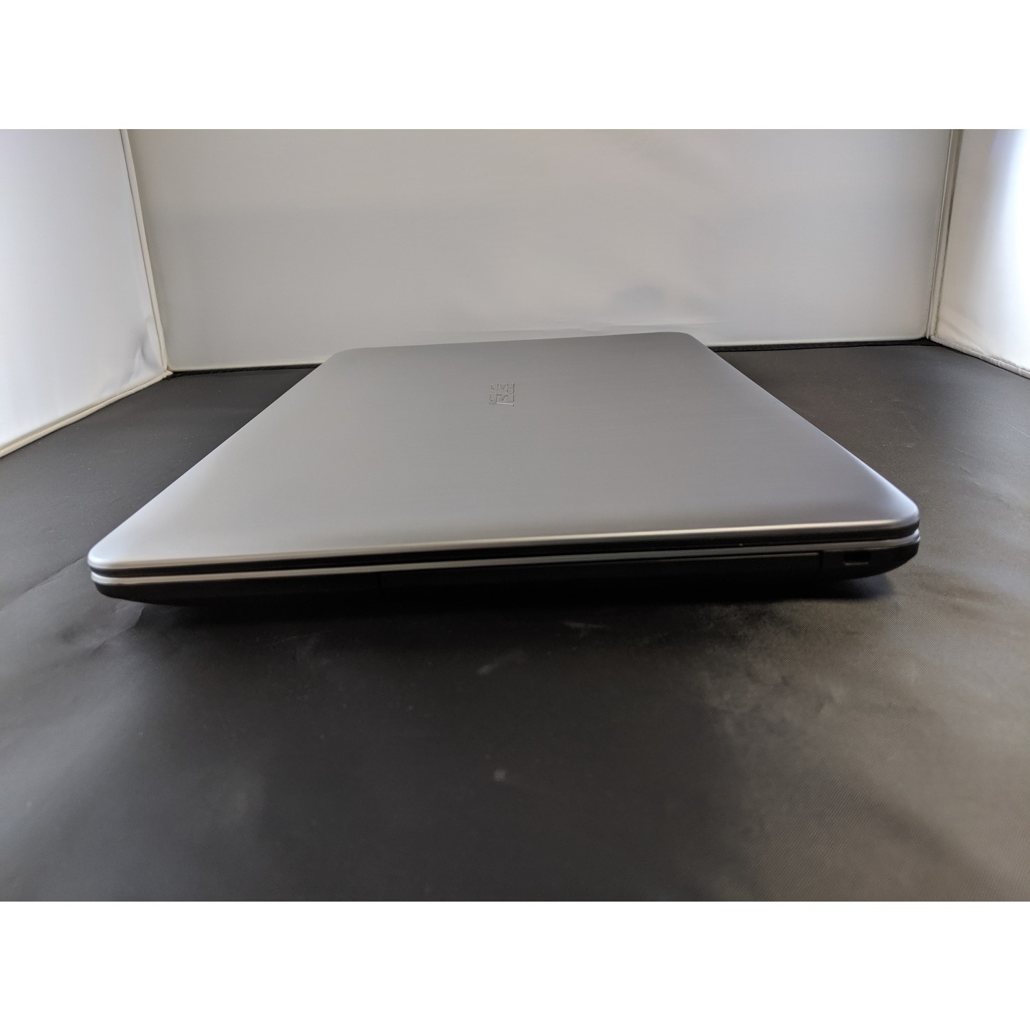 Refurbished Asus X541U Core i3 6006U 4GB 1TB DVD-RW 15.6 Inch 
