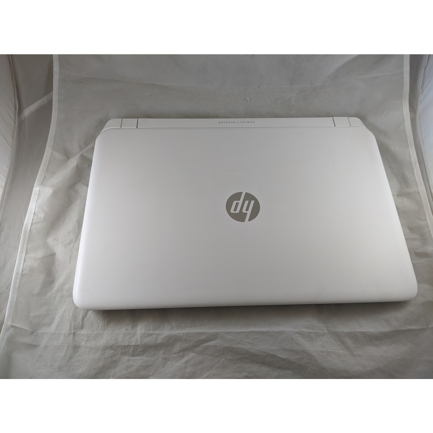 Refurbished HP 15p078SA Core i3 4030U 8GB 1TB DVDRW 15.6 Inch Windows