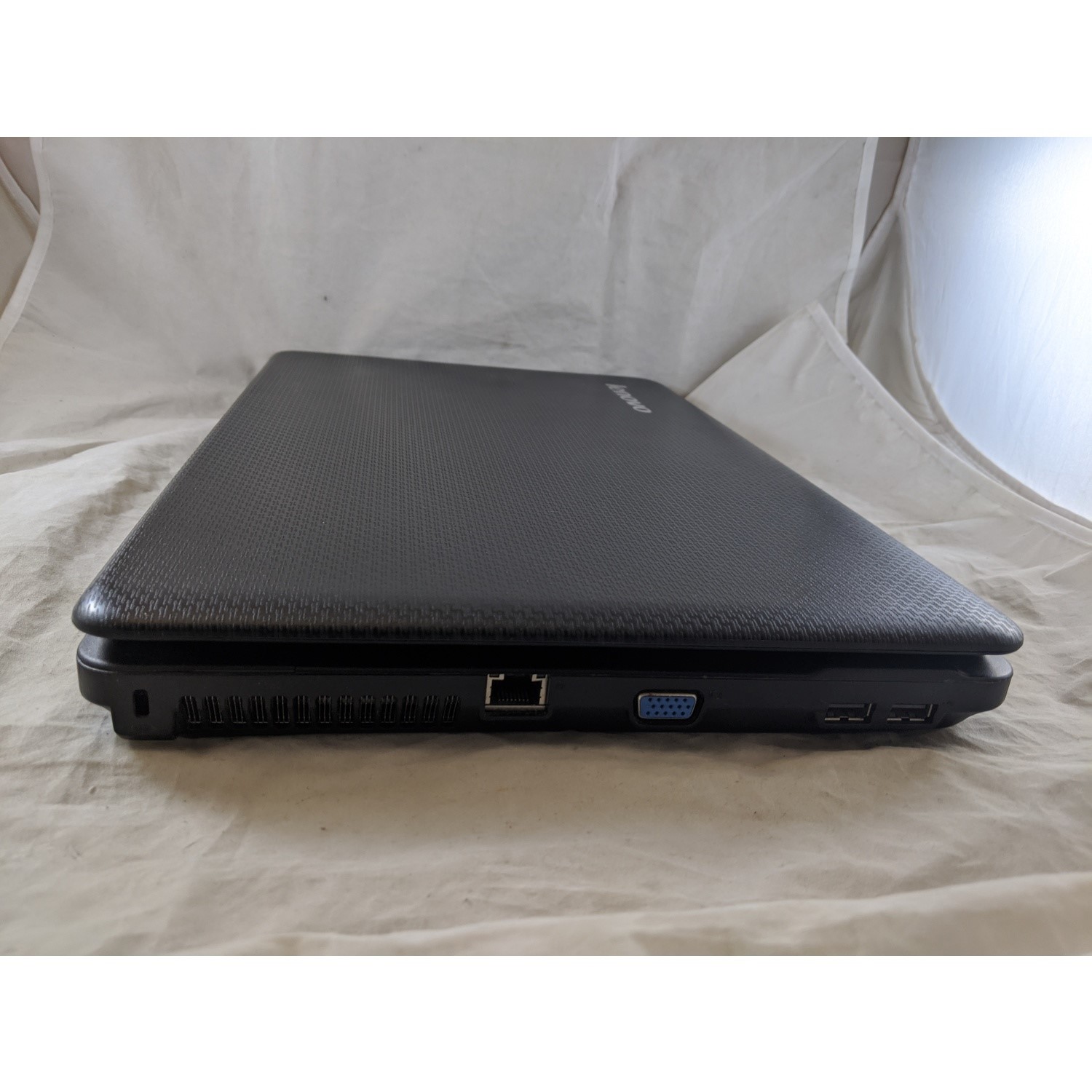 Refurbished Lenovo G550 Intel Celeron 900 2GB 160GB DVD-RW 15.6