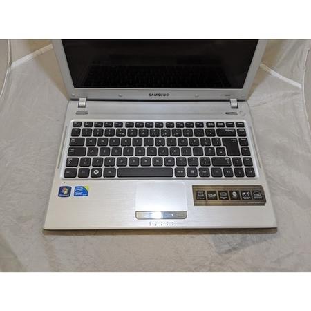 Refurbished SAMSUNG Q330 Core i3 M 350 3GB 320GB DVD/RW 13.3 Inch Manjaro OS  Laptop