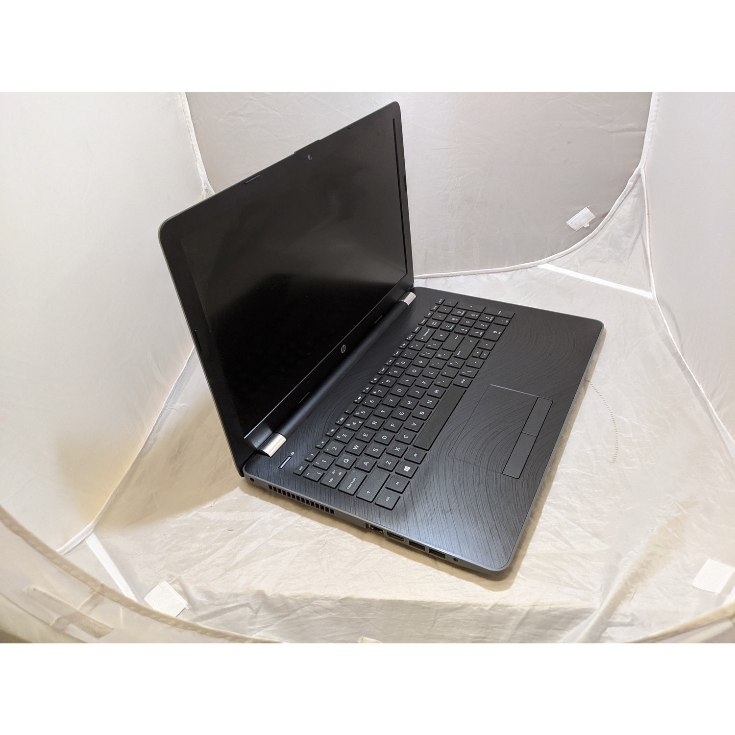 Refurbished HP 15BW0XX AMD A99420 4GB 1TB 15.6 Inch Windows 10 Laptop