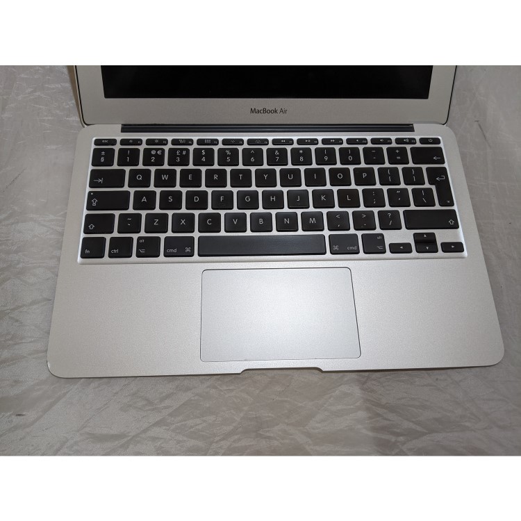 Refurbished Apple Macbook Core M3-7Y32 8GB 256GB SSD 12 Inch Laptop - 2017