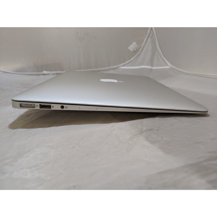 Refurbished Apple MacBook Air Core i5 5250U 4GB 128GB SSD 13.3 Inch Laptop - 2015