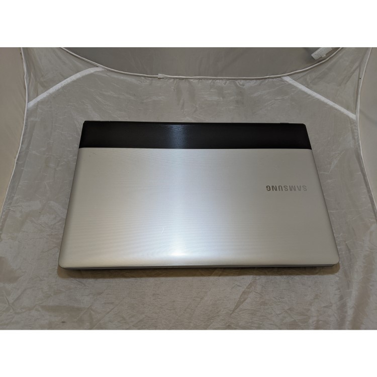 Refurbished SAMSUNG 300E5A Core i3-2330M 4GB 500GB DVD/RW 15.6 Inch Windows 10 Laptop