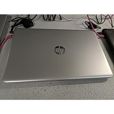 Refurbished HP Pavilion 15-DA0511SA Core i3-7020U 4GB 1TB 15.6 Inch Windows 10 Laptop
