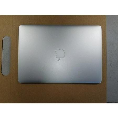 Refurbished Apple Macbook Air 13.3" i5 8GB 128GB SSD - 2015