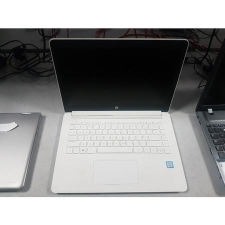 Refurbished HP 14-BP0XX Core i3-6006U 4GB 500GB 14 Inch Windows 10 Laptop