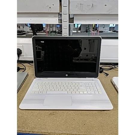 Refurbished HP Pavilion Core i5-7200U 8GB 256GB 15.6 Inch Windows 10 Laptop