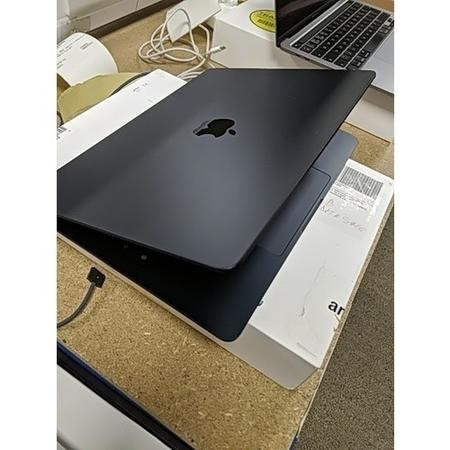 Refurbished Apple MacBook Air A2681 13