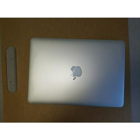 Refurbished Apple MacBook Pro A1502 13.3" Aluminum i5 8GB 128GB SSD - 2015