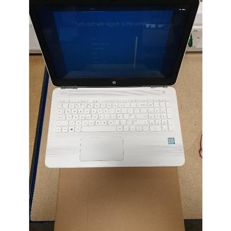 Refurbished HP Pavilion Core i5-7200U 8GB 1TB 15.6 Inch Windows 10 Laptop