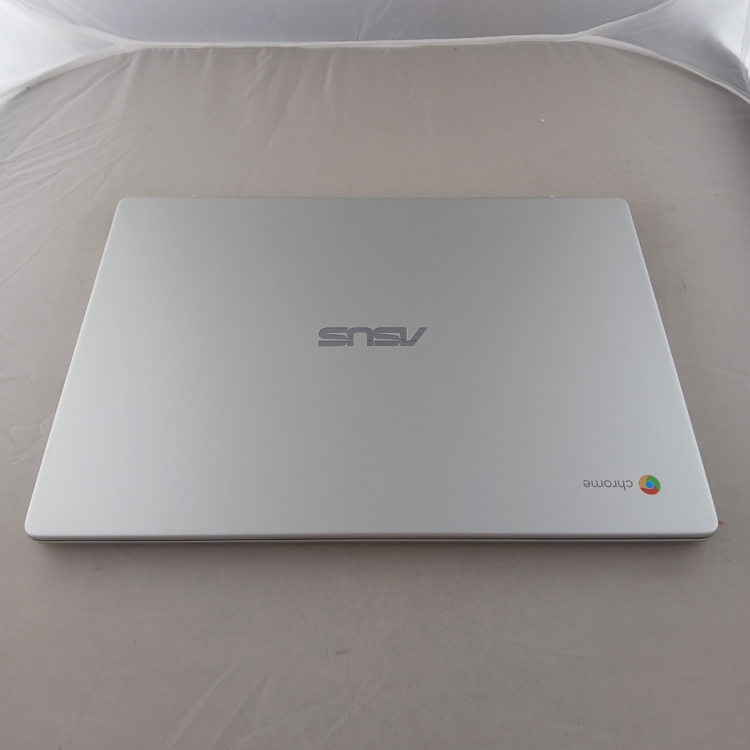 Refurbished ASUS Chromebook C423-14 Intel Celeron N3350 4GB RAM 64GB SSD 14 Inch Windows 10 Laptop