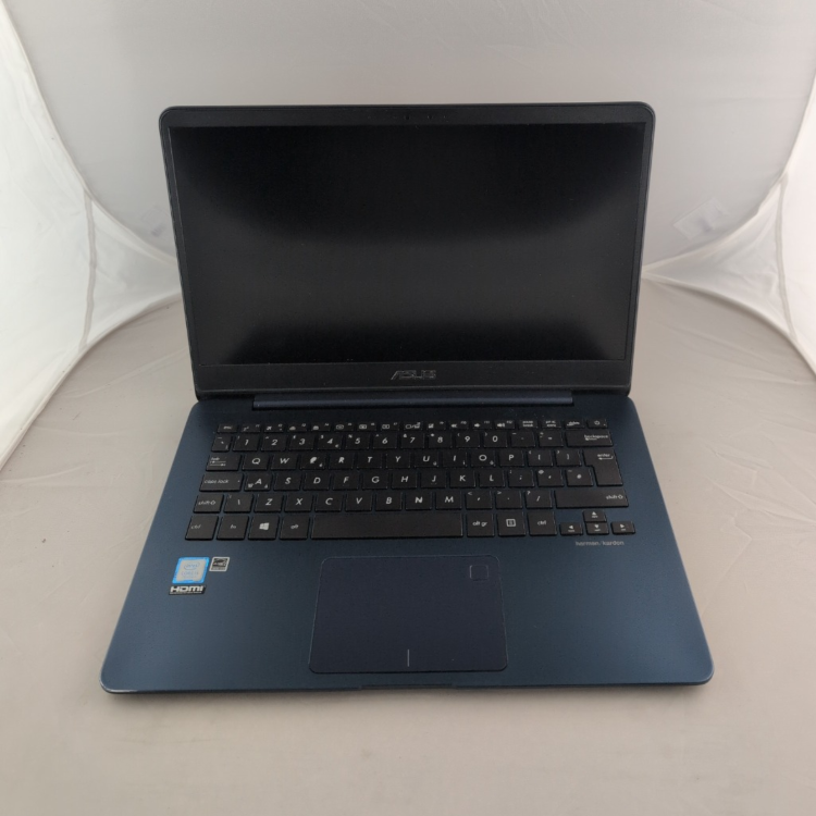 Refurbished ASUS UX430UA Core i5-7200U 8GB RAM 256GB SSD 14 Inch Windows 11 Laptop