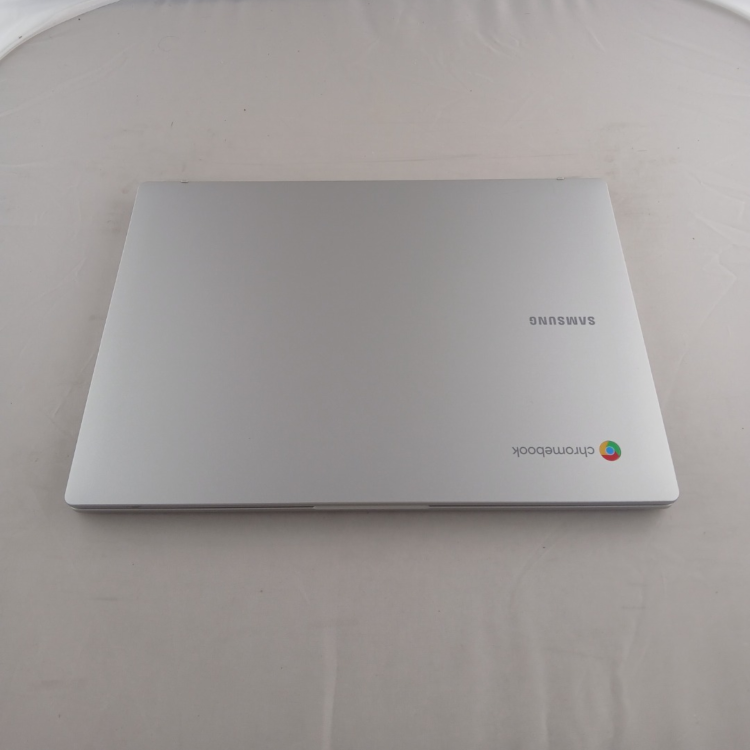 Refurbished Samsung GO Silver Intel Celeron N4500 4GB RAM 64GB SSD 11.6 Inch Chromebook