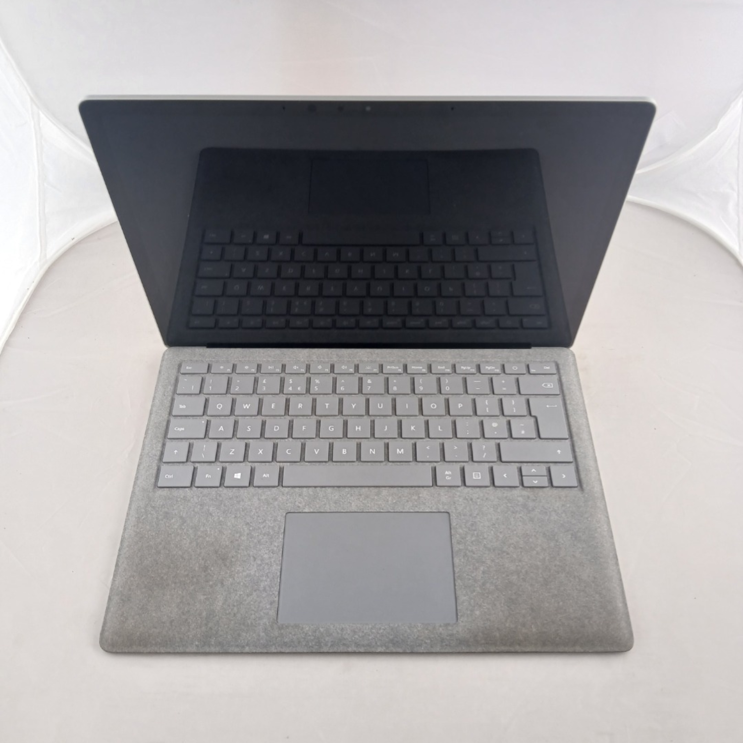 Refurbished Microsoft Surface Core i57200U 8GB RAM 128GB SSD 13.5 Inch