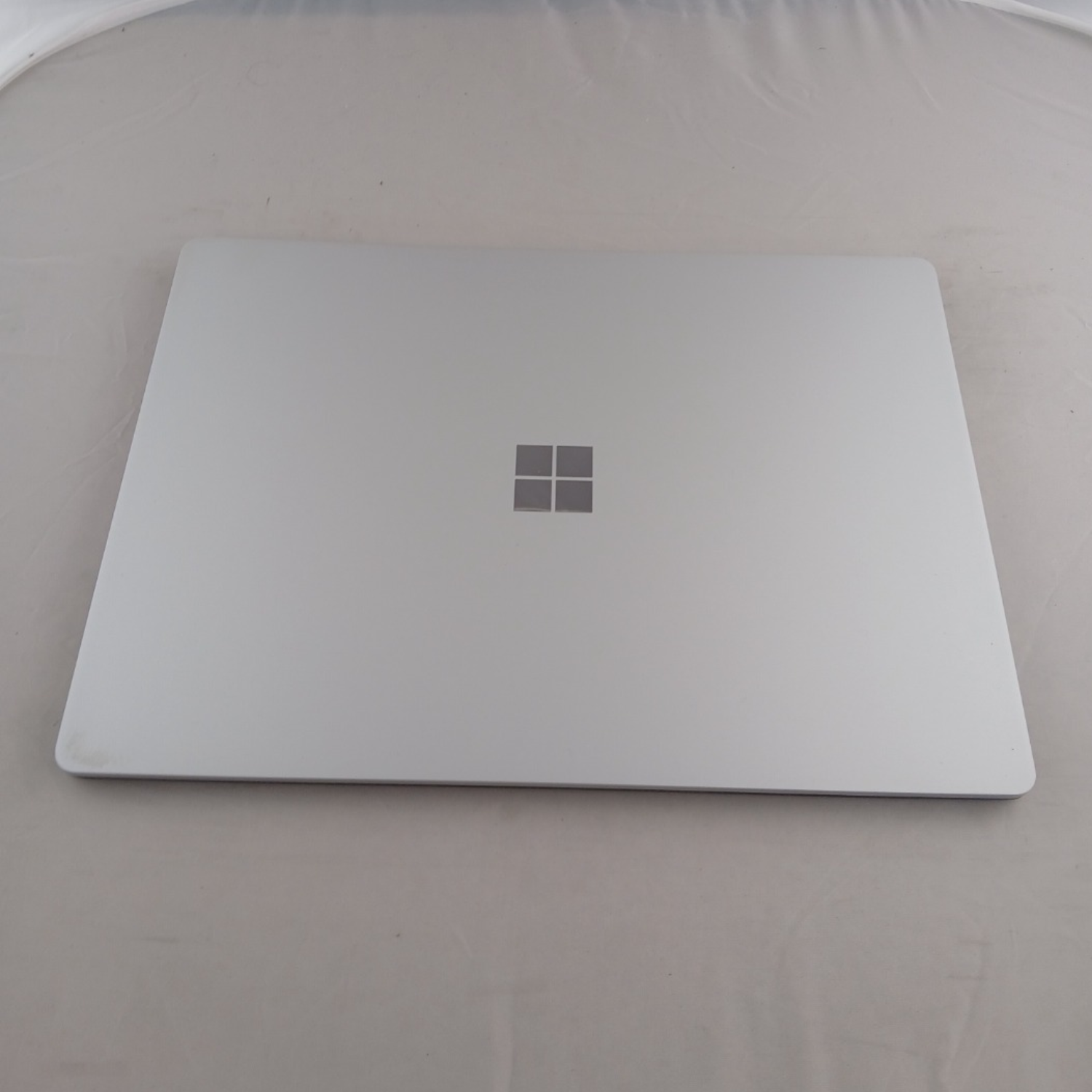 Refurbished Microsoft Surface Core i57200U 8GB RAM 128GB SSD 13.5 Inch