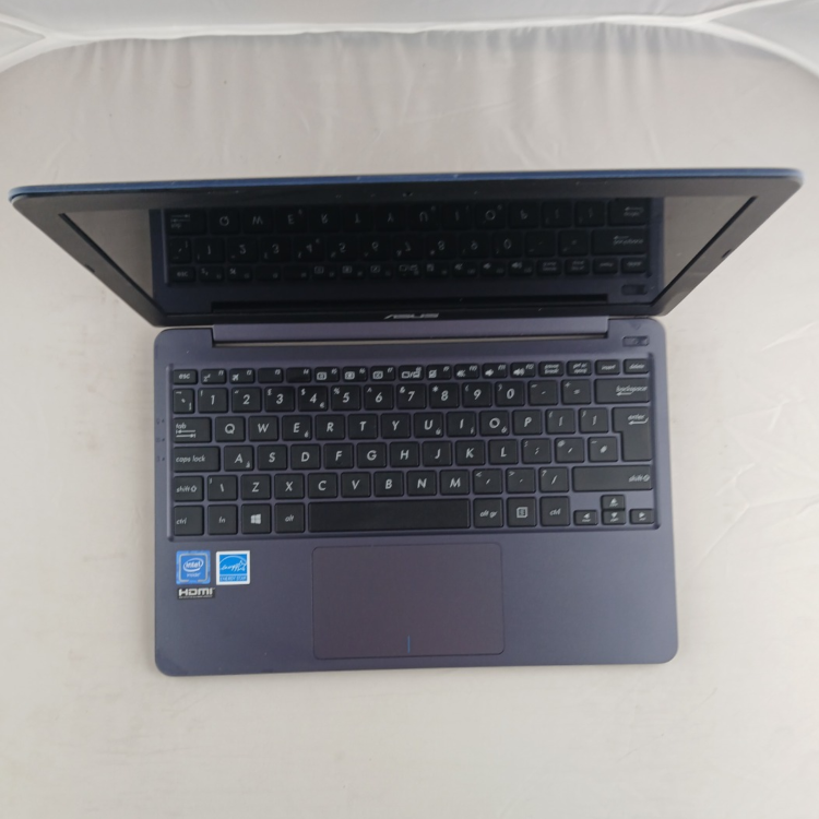 Refurbished ASUS Vivobook E203NAS Intel Celeron N3350 4GB RAM 64GB eMMC 11.6 Inch Windows 11 Laptop