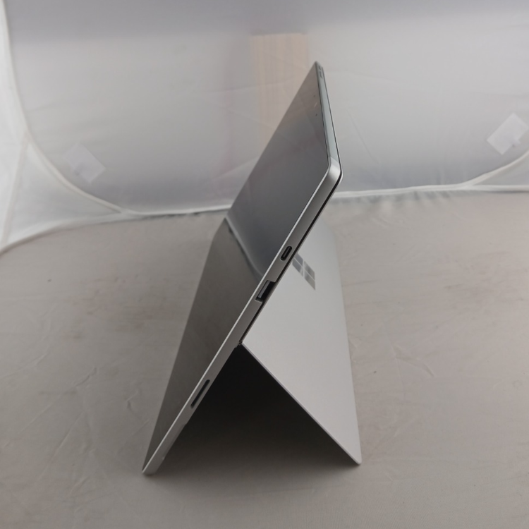 Refurbished Microsoft Surface Pro 7 Core i5-1035G4 8GB RAM 256GB SSD 12.3 Inch Windows 11 Home Tablet PC