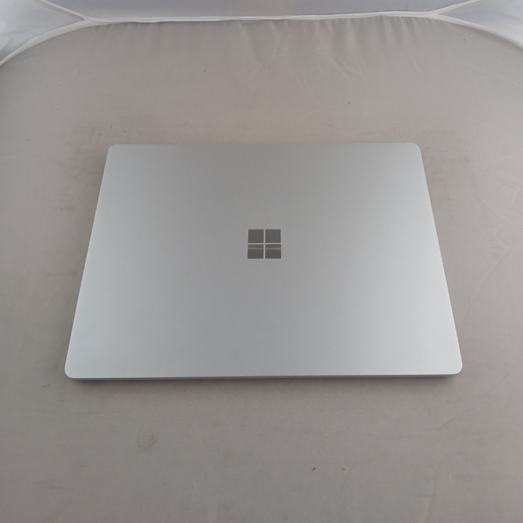 Refurbished Microsoft Surface Go Core i5-1035G1 4GB RAM 64GB eMMC 12.4 Inch Windows 11 Home Laptop
