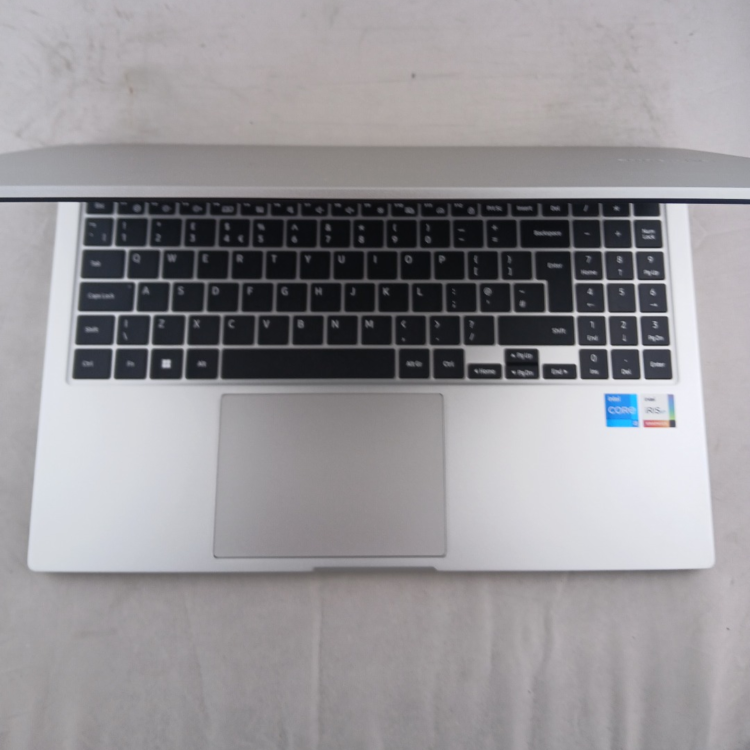 Refurbished Samsung 750XED Core i5-1235U 8GB RAM 256GB SSD 15.6 Inch Windows 11 Home Laptop