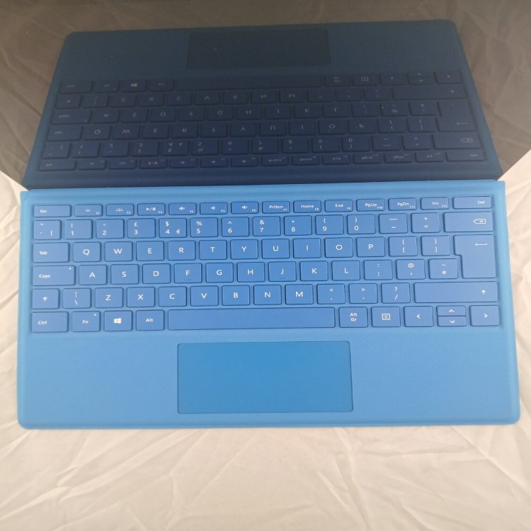 Refurbished Microsoft Surface Pro 4 Core i5-6300U 4GB RAM 128GB SSD 12.2 Inch Windows 11 Tablet PC