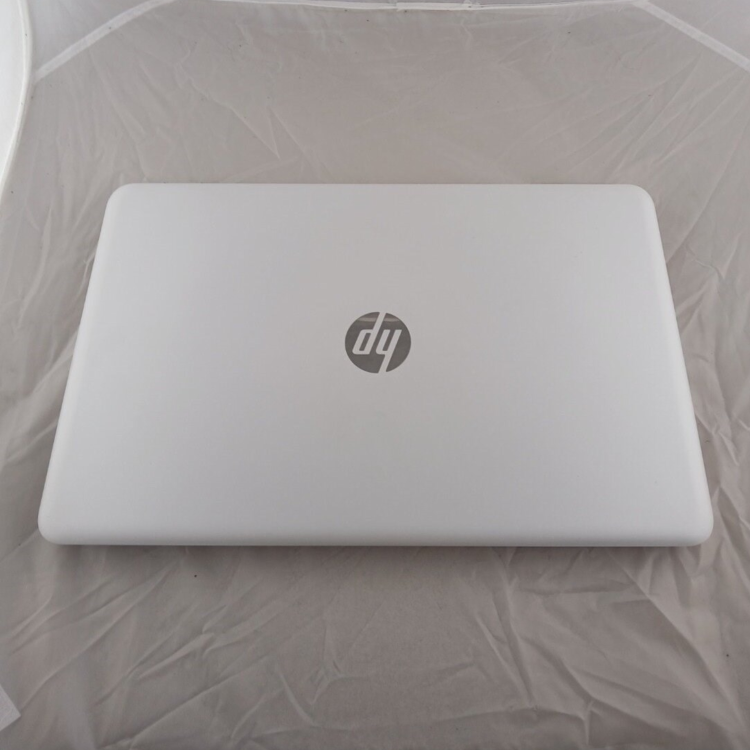 Refurbished HP Pavilion 15-au072na  Core i3-6100U 8GB RAM 1TB HDD 15.3 Inch Windows 11 Laptop