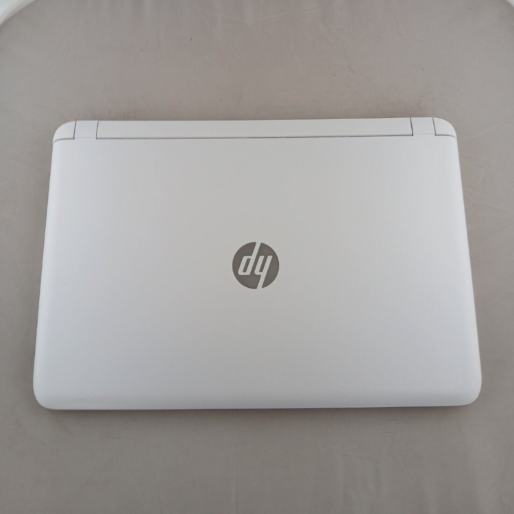 Refurbished HP Pavilion Core i5-6200U 8GB RAM 2TB HDD 15.6 Inch Windows 11 Laptop