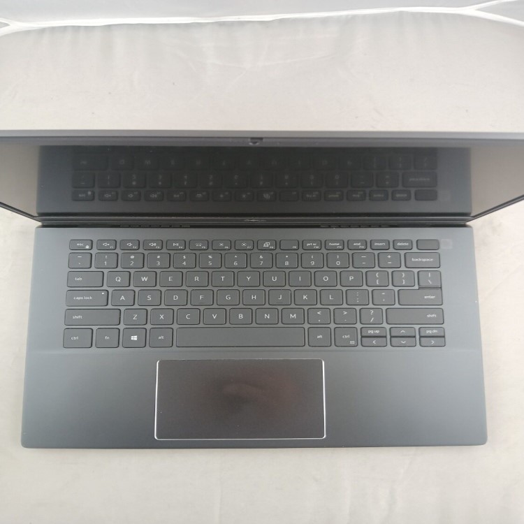 Refurbished Dell Vostro 14 5401 Core i7-1065G7 8GB RAM 512GB SSD 14 Inch Windows 11 Home Laptop