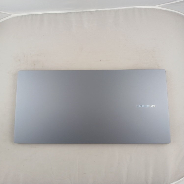 Refurbished Samsung 750XGK Core i5-1335U 8GB RAM 256GB SSD 15.6 Inch Windows 11 Laptop