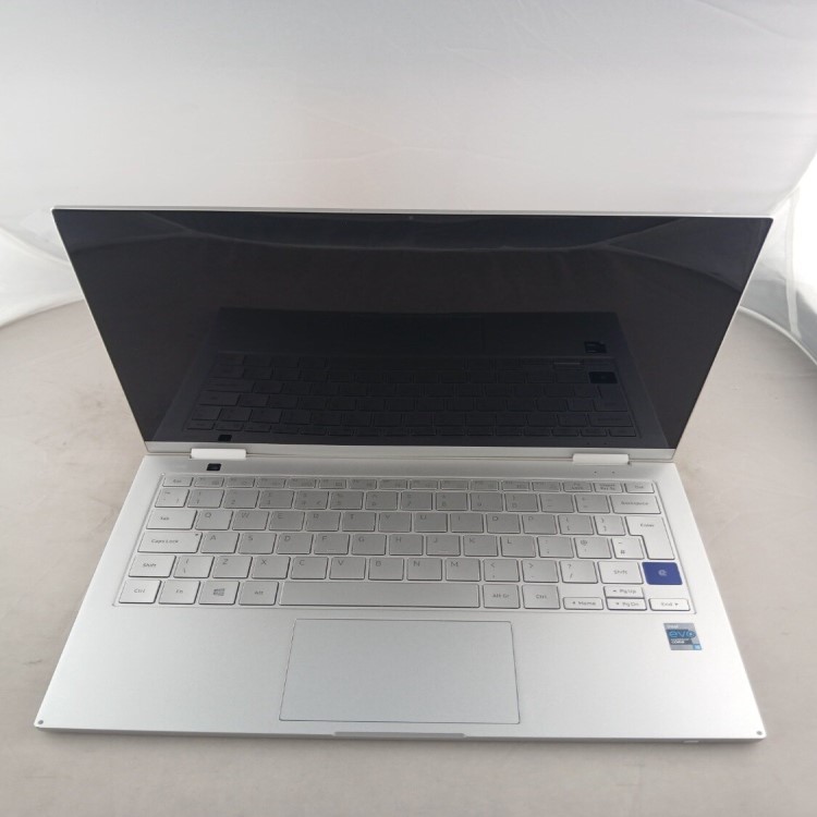 Refurbished Samsung 930QCA Core i5-1135G7 8GB RAM 256GB SSD 13.3 Inch Windows 11 Home Touchscreen Convertible Laptop