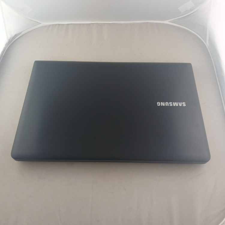 Refurbished Samsung 350V5C Core i7-3630QM 8GB RAM 1TB HDD 17.1 Inch Windows 11 Laptop