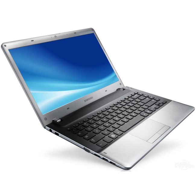 Refurbished Samsung NP355V5C AMD A6 6GB 500GB 15.6 Inch Windows 10 Laptop