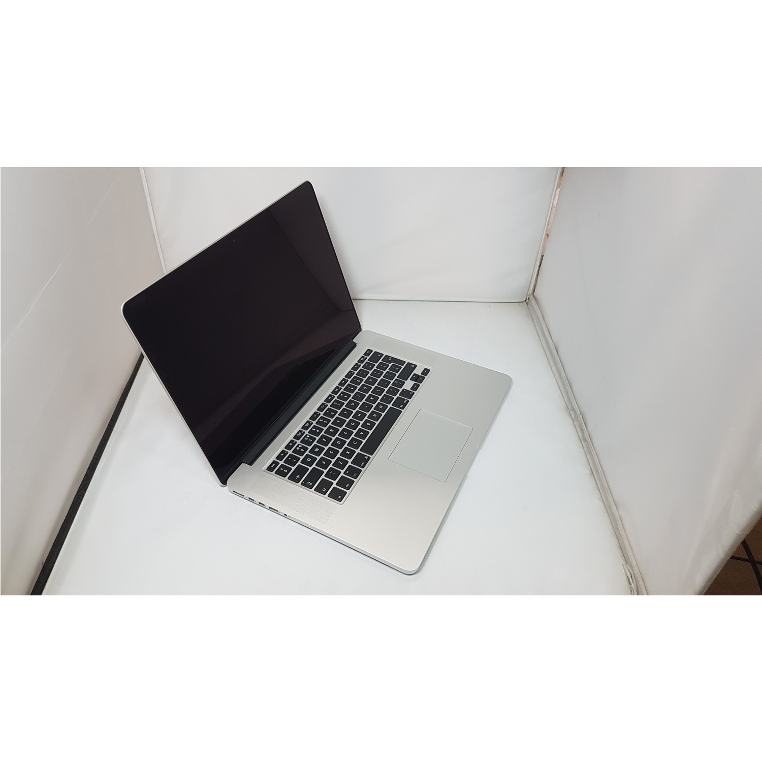 Refurbished Apple Macbook Pro Core i7-4870HQ 16GB 512GB 15 Inch