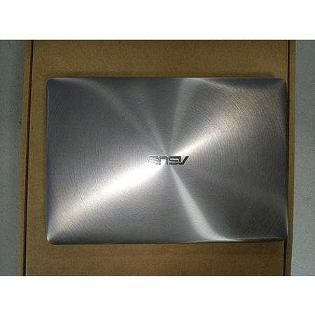 Refurbished ASUS UX330UAK Core i7-7500U 8GB 512GB 13.3 Inch Windows 10 Laptop