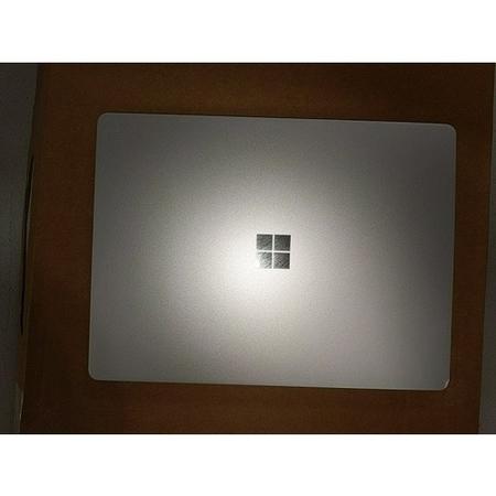 Refurbished Microsoft Surface Go Core i5-1035G1 16GB 256GB 12.4 Inch Windows 10 Laptop