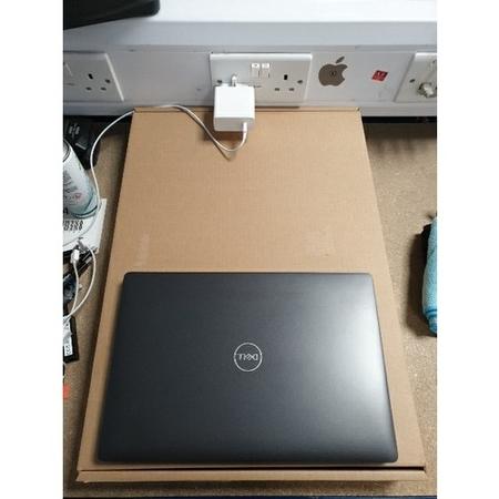 Refurbished Dell Latitude 5300 Core i3-8145U 8GB RAM 128GB SSD 13.3 Inch Windows 10 Laptop