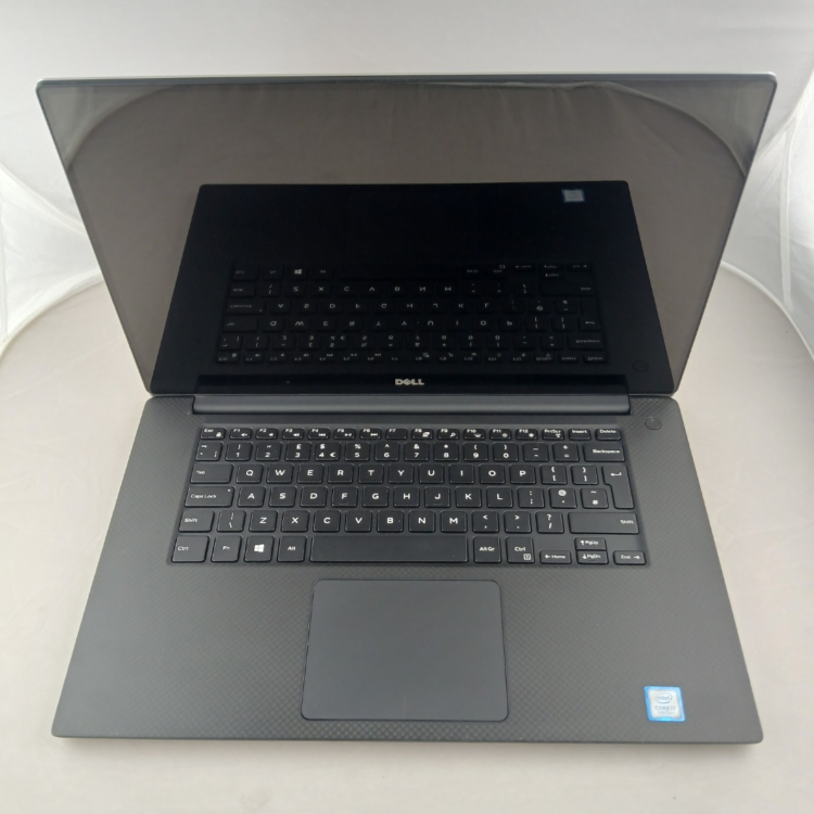 Refurbished Dell XPS 15 9560 Core i7-7700HQ 16GB RAM 512GB SSD 15.6 Inch Windows 11 Touchscreen Laptop
