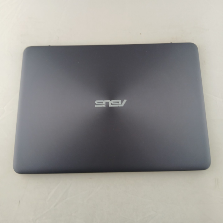 Refurbished ASUS UX305CA Core M3-6Y30 8GB RAM 128GB SSD 13.3 Inch Windows 11 Laptop