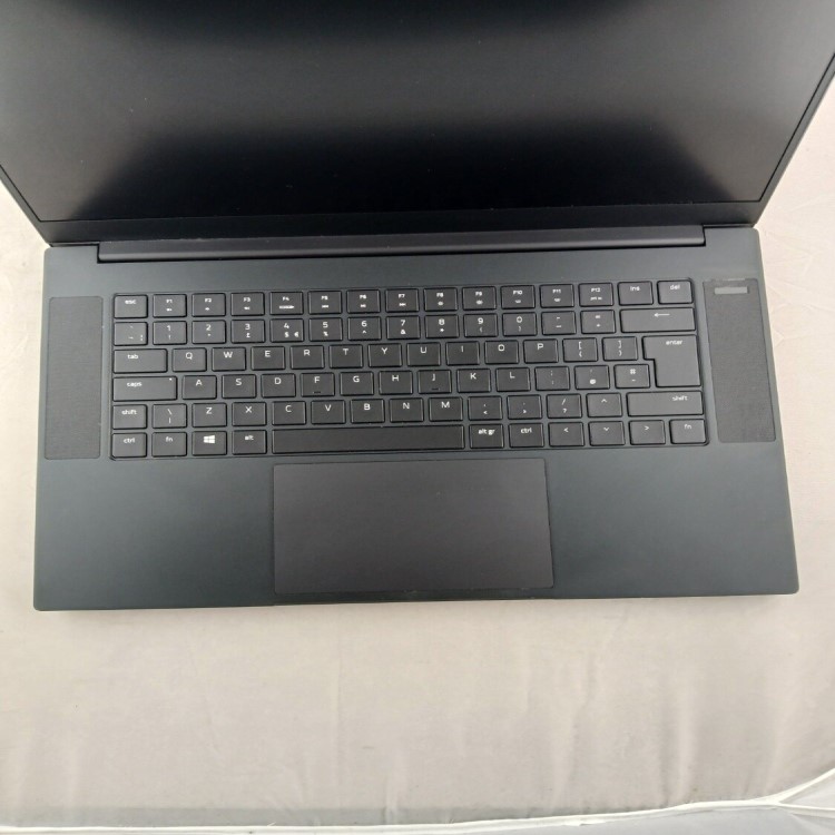 Refurbished Razer Blade Core i7-8750H 16GB RAM 512GB SSD GTX 1060 15.6 Inch Windows 11 Home Gaming Laptop