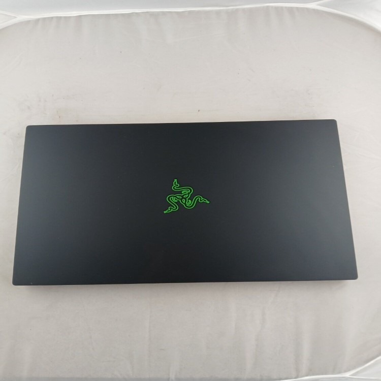 Refurbished Razer Blade Core i7-8750H 16GB RAM 512GB SSD GTX 1060 15.6 Inch Windows 11 Home Gaming Laptop