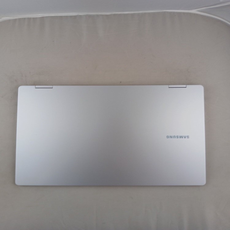 Refurbished Samsung 960QGK Core Ultra 7 155H 16GB RAM 1TB SSD 16 Inch Windows 11 Home Laptop