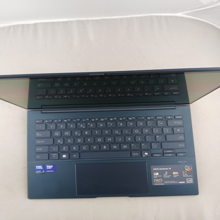 Refurbished ASUS Zenbook 14 UX3405 Core Ultra 9 285H 32GB RAM 1TB SSD 14 Inch Windows 11 Laptop