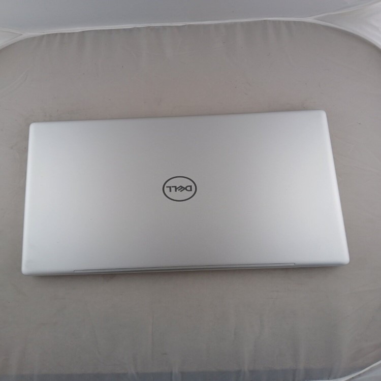 Refurbished Dell Inspiron 7580 Core i5-8265U 8GB RAM 512GB SSD 15.6 Inch Windows 11 Home Laptop