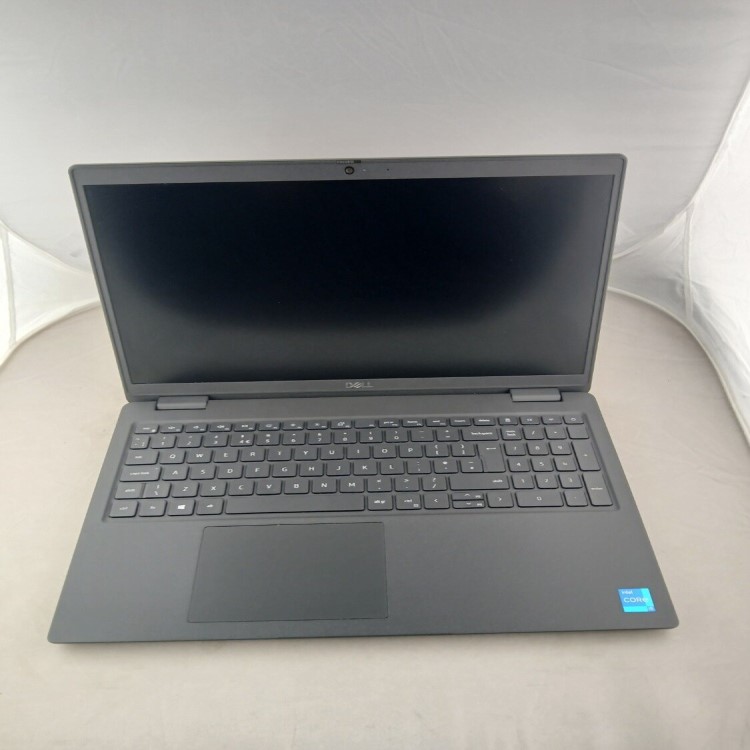 Refurbished Dell Latitude 3520 Core i5-1135G7 8GB RAM 256GB SSD 15.6 Inch Windows 11 Home Laptop