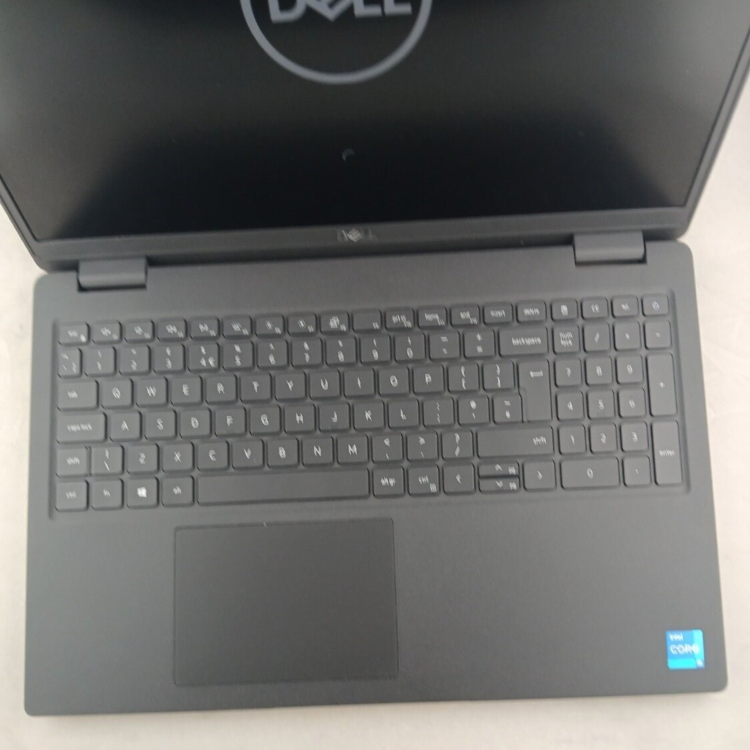 Refurbished Dell Latitude 3520 Core i5-1135G7 8GB RAM 256GB SSD 15.6 Inch Windows 11 Home Laptop