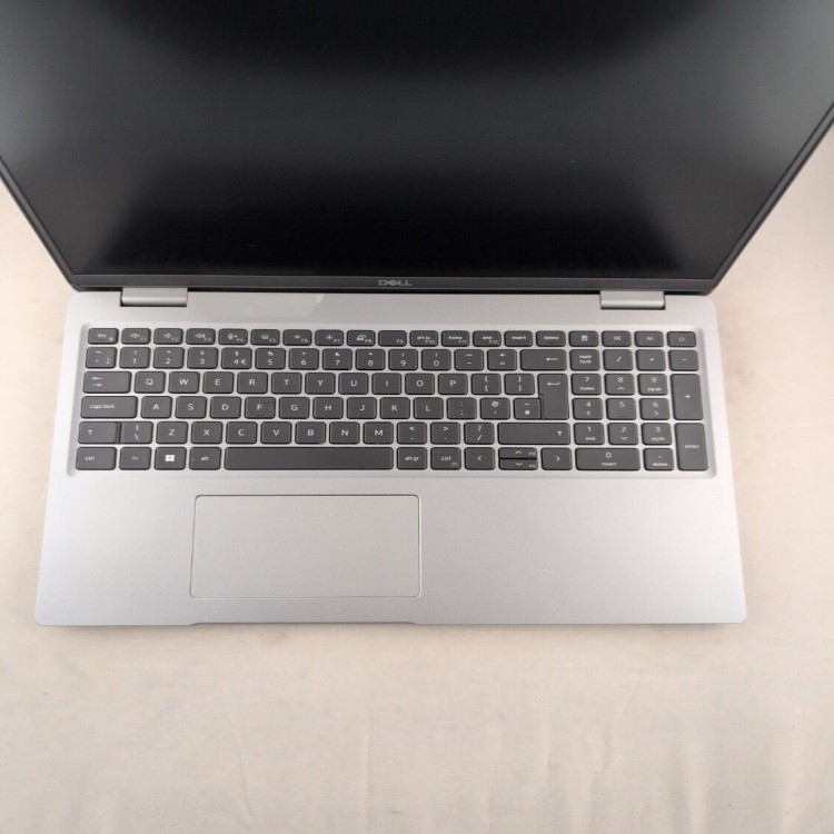 Refurbished Dell Latitude 5520 Core i5-1135G7 16GB RAM 256GB SSD 15.6 Inch Windows 11 Laptop
