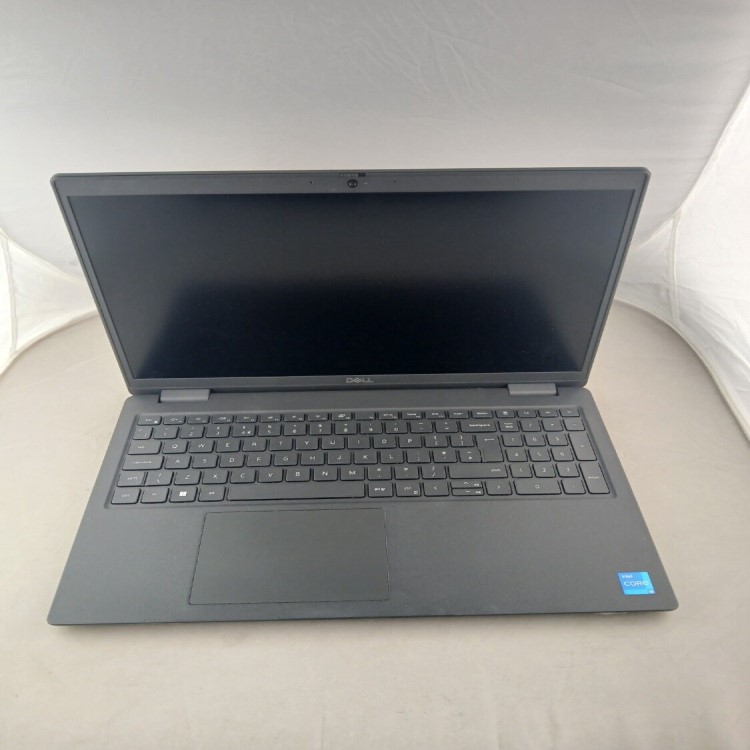 Refurbished Dell Latitude 3520 Core i5-1135G7 8GB RAM 256GB SSD 15.6 Inch Windows 11 Home Laptop