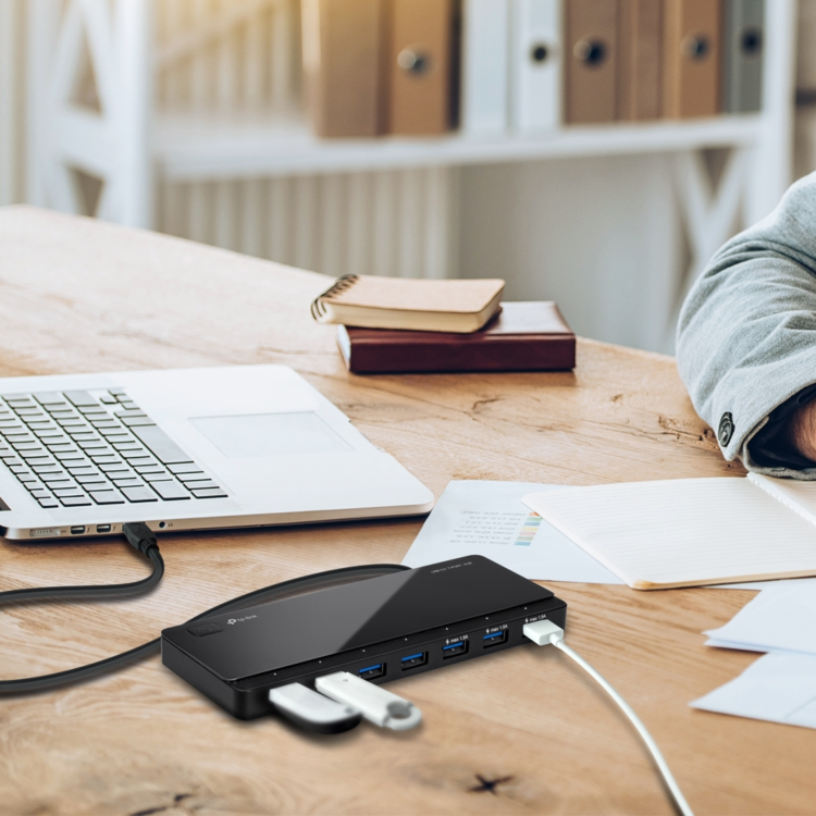 TP-Link UH700 USB 3.0 7-Port Hub with UK Power Adapter